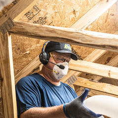 Fiberglass vs. Cellulose Insulation