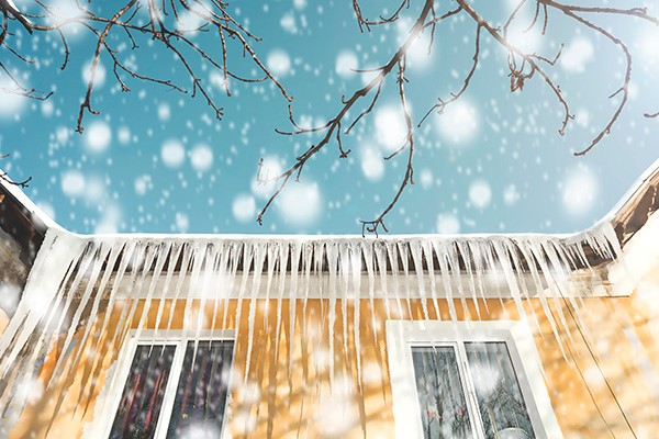 Roof Ice Dams? What?? How to prevent them.