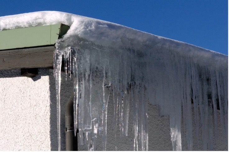 How to Properly Insulate Your Home to Avoid Ice Dams in Winter